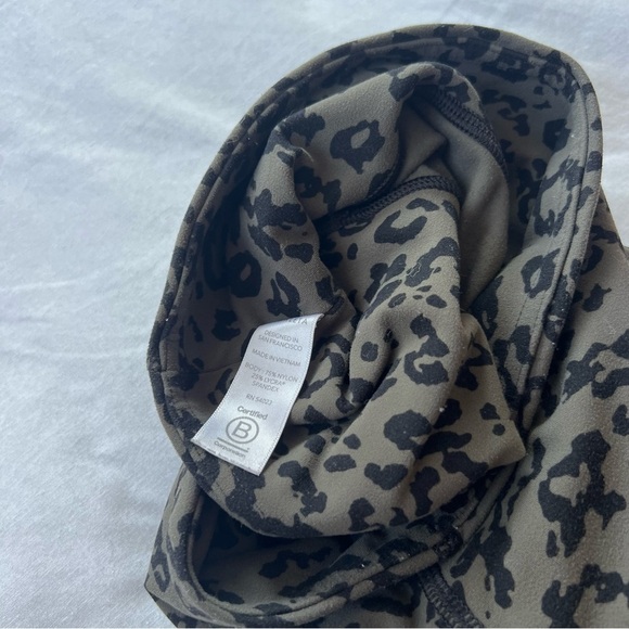 Athleta Elation Ultra High Rise Tight Legging Leopard Print Grey Black 9953 - Picture 7 of 11